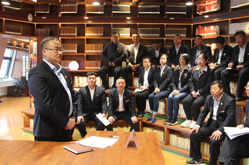 12501357_公司黨委書記、董事長郭強在馬克思書屋講黨課_副本.jpeg 12501357_公司黨委書記、董事長郭強在馬克思書屋講黨課_副本.jpeg